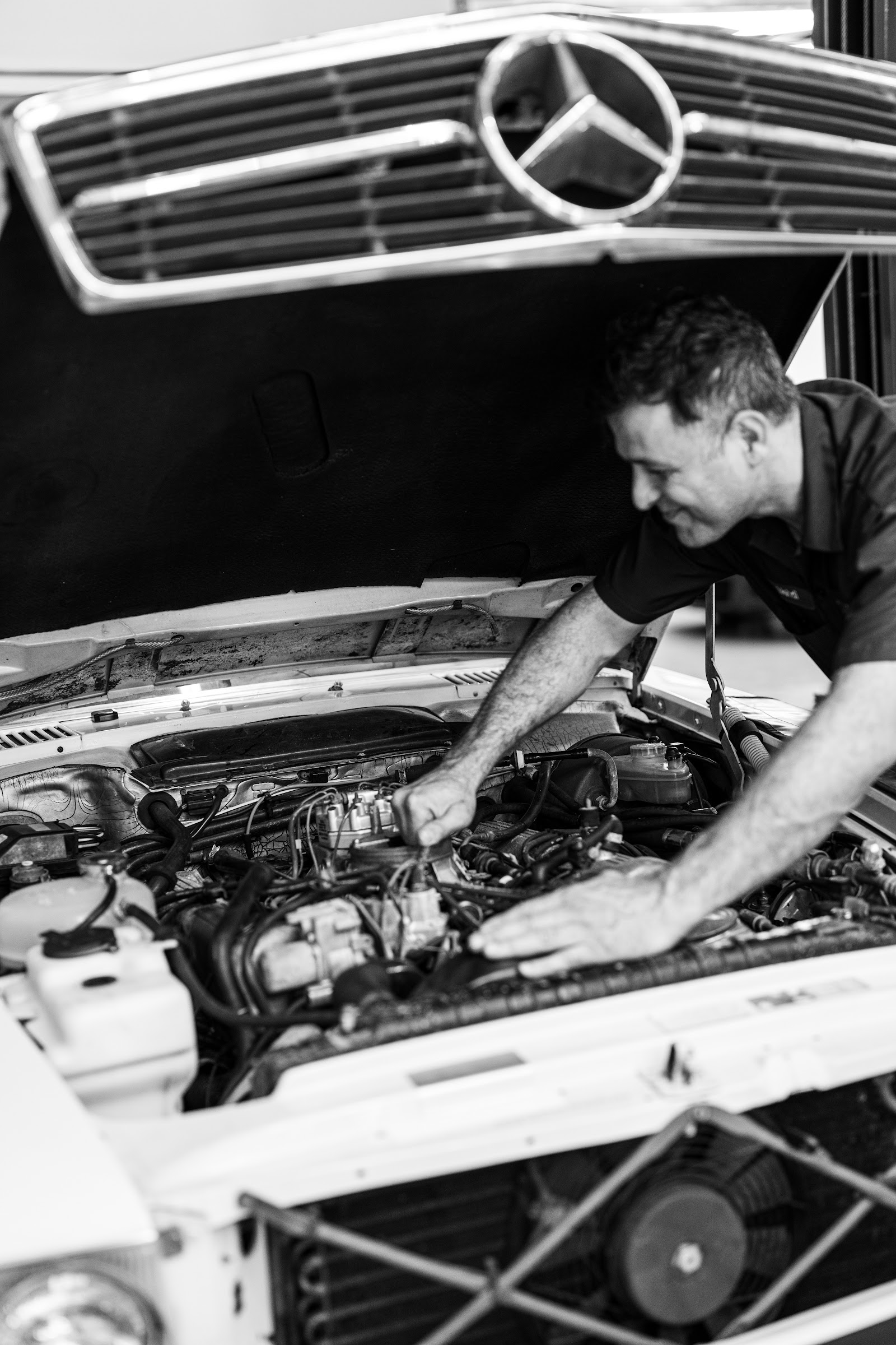 Classic Mercedes-Benz grille during service at Bekardi Garage Houston